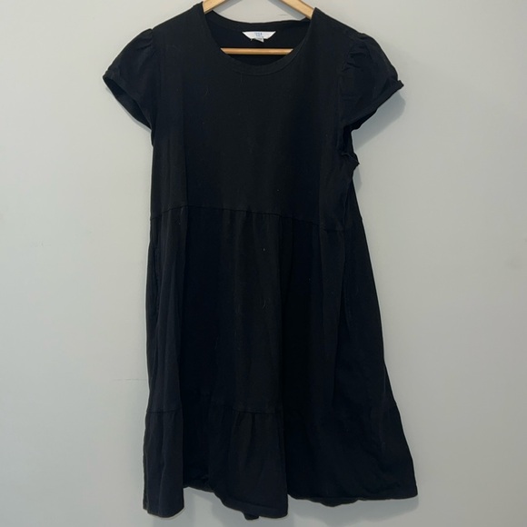 Time and Tru Dresses & Skirts - Time & Tru ✨ Black Ruffle Tshirt Dress w/ Pockets Sz M